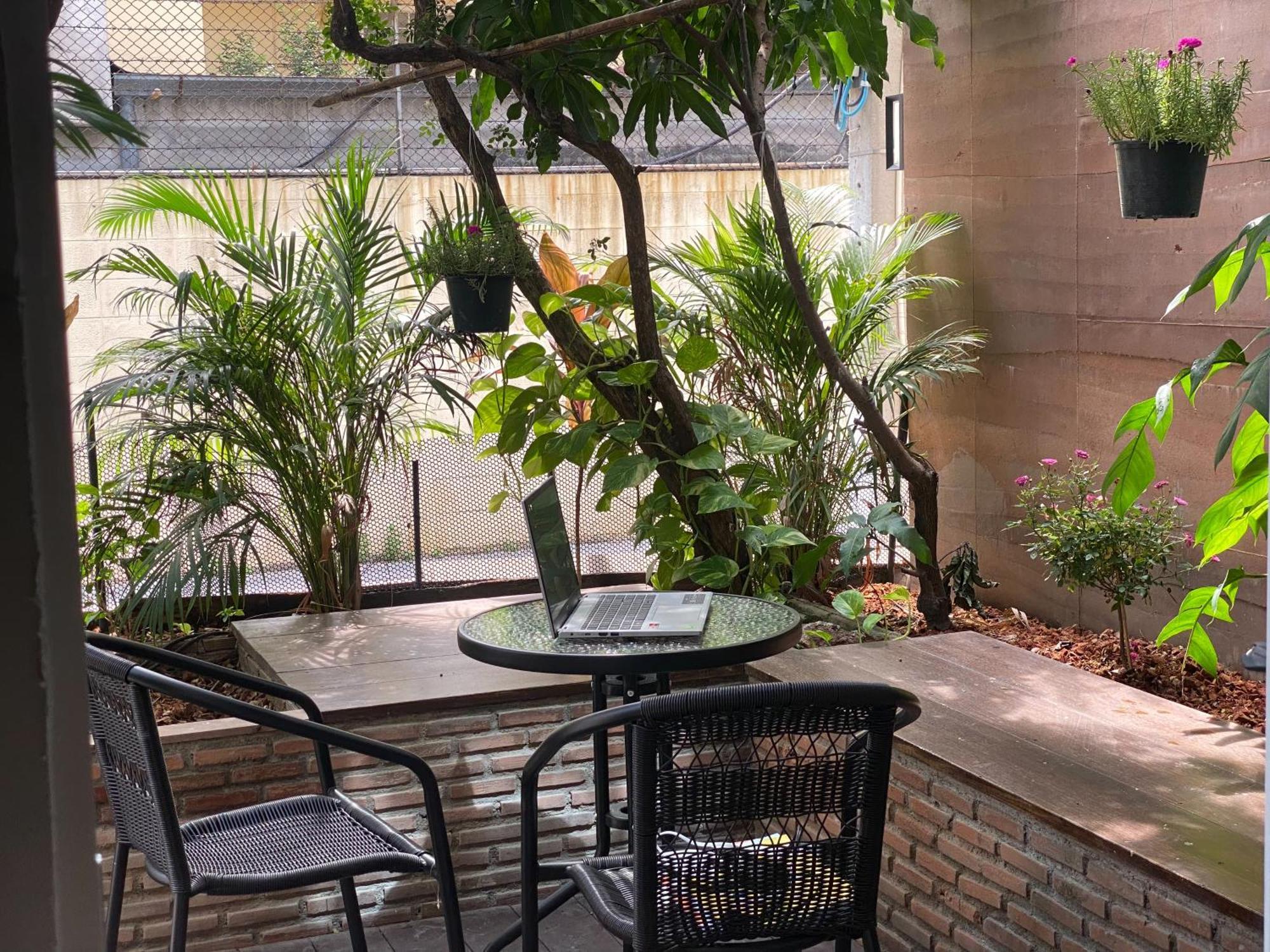 Homey Stay And Cafe By Hematoa Bangkok Exterior photo